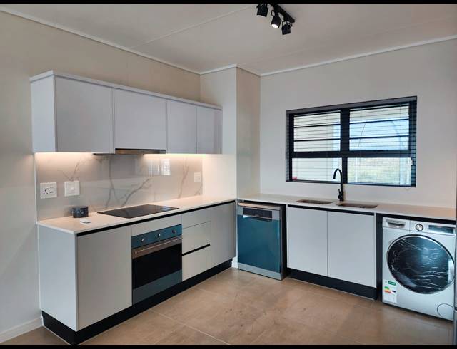 2 BEDROOM APARTMENT TO LET IN RICHWOOD